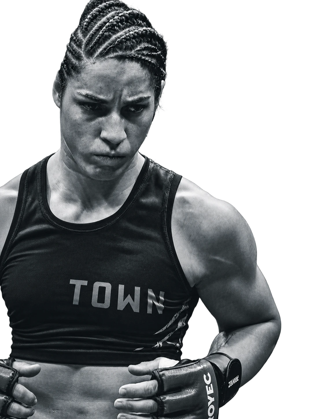 Sofía Landi concentrada, con trenzas y guantes de MMA